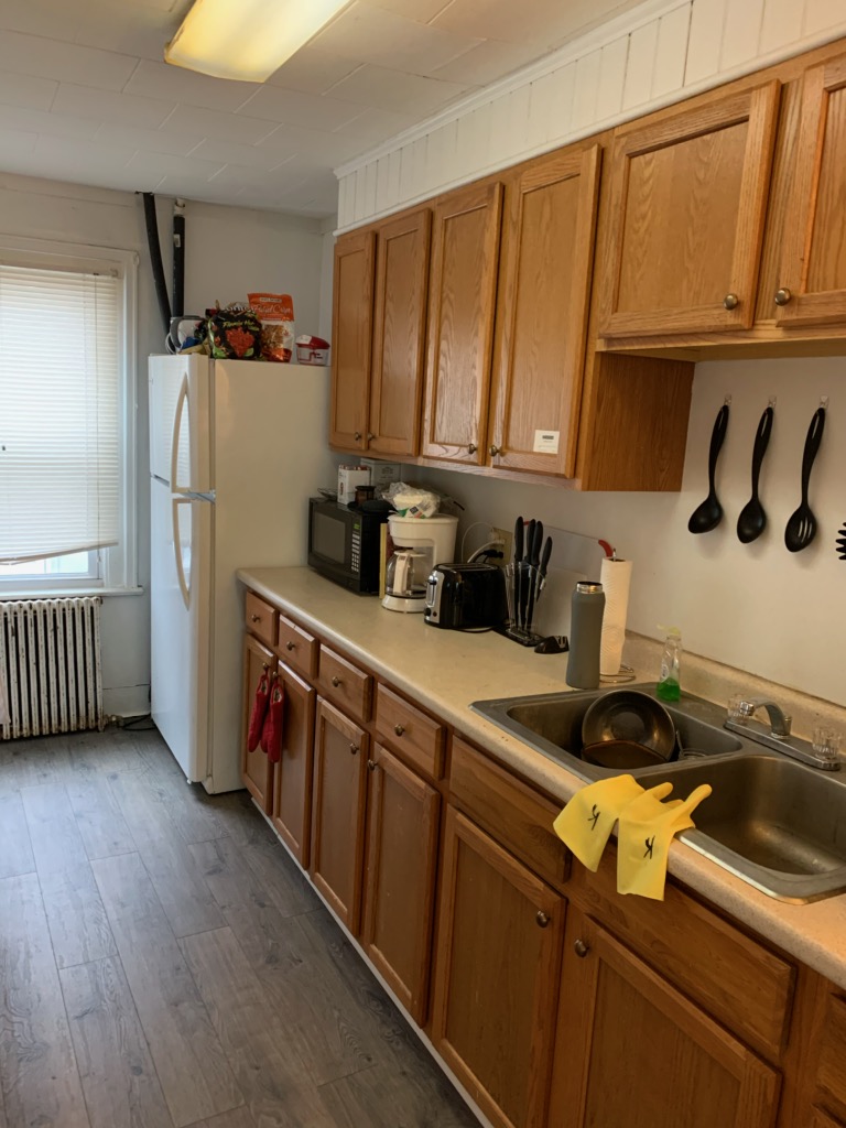 190 W 8th - 1