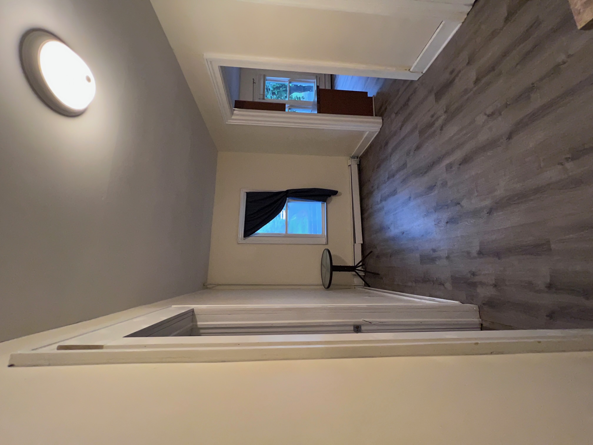 7096 Route 104 West - Upper unit